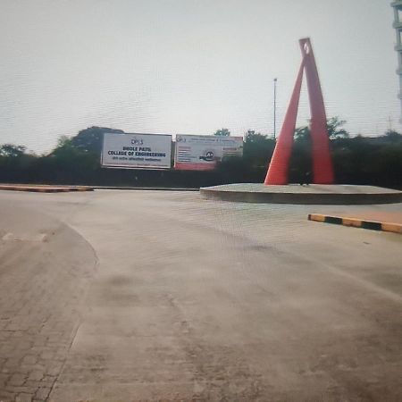 Pune Airport Eon Barclays Kharadi Luxe15 Suites Work Desks Exteriér fotografie