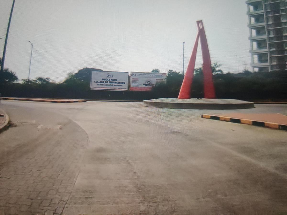 Pune Airport Eon Barclays Kharadi Luxe15 Suites Work Desks Exteriér fotografie